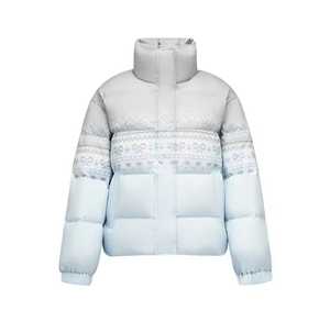 Chaqueta Acolchada Unisex de Invierno con Capucha, Cuello Alto de Lona, Relleno de Poliéster, Cortavientos, Cierre Frontal con Cremallera, Ajuste Regular Informal, Bloques de Color - Product Image 3