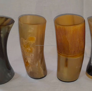 Vaso de Cuerno Vikingo de Calidad de Lujo, Vaso de Vidrio para Beber, Vaso de Café con Base de Madera y Tallado Personalizado - Product Image 4