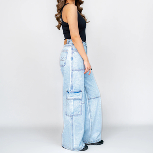 Nuevos pantalones cargo de mezclilla para mujer, estilo casual, con bolsillos grandes, pierna recta, técnica lavada, ideales para el verano y el trabajo. - Product Image 3