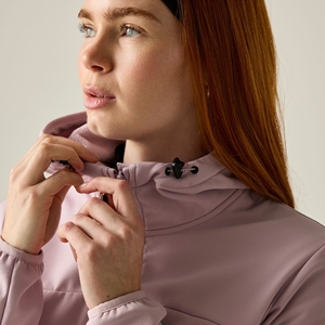 Chaqueta Softshell con Capucha Personalizada para Mujer, Informal para Exteriores, con Cierre Completo, Resistente al Viento, con Bolsillos Utilitarios, Ligera y de Alto Rendimiento - Product Image 4
