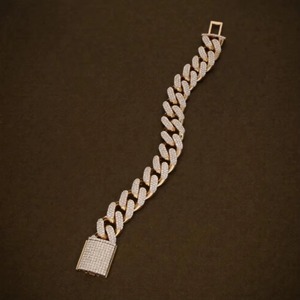 Pulsera de Diamantes Elegante de Alta Calidad para Novia, Joyería de Boda para Mujer con Acabado Disponible al Mejor Precio del Mercado - Product Image 3
