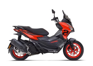 รถสกู๊ตเตอร์/มอเตอร์ไซค์ SR GT Sport 125 สีแดง รุ่น High Performance สำหรับสนามแข่ง ขนาด 125 ซีซี ระบบหัวฉีด EFI ระดับหรู สำหรับการผจญภัย พร้อมระบบเกียร์ CVT อัตโนมัติ ความเร็วสูงสุด 100 กม./ชม. - Product Image 6