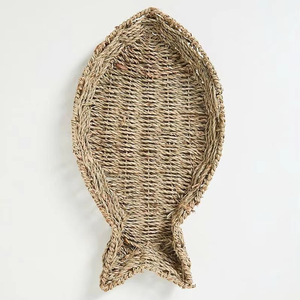 Plateau décoratif en forme de poisson, plateau de service tissé, style côtier, écologique, en fibres naturelles, décoration intérieure, design artistique unique - Product Image 1