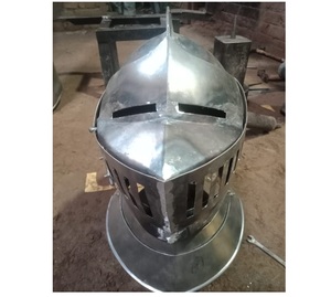 Casco de metal brillante de alta calidad con acabado de acero resistente para eventos de disfraces y decoración del hogar - Product Image 6