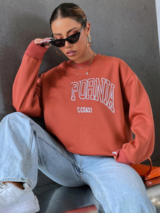 Sweat-shirts à col rond en molleton pour femme, effet délavé vintage terracotta, brodés, coupe oversize, haut décontracté, logo personnalisé, fournisseur OEM - Product Image 4