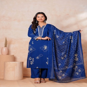 ชุดกางเกงคุร์ตาพิมพ์ลายสีน้ำเงินรอยัลสำหรับผู้หญิง |   ชุดคุร์ตีทรงตรงแบบดั้งเดิมพร้อมผ้าคลุมไหล่ดีไซน์เนอร์ - Product Image 1