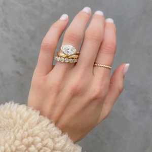 Anillo de boda apilable de eternidad completa con corte cojín y engaste de bisel, diamante cultivado en laboratorio, oro macizo de 14K y 18K, venta al por mayor, precio de fábrica B2B - Product Image 3