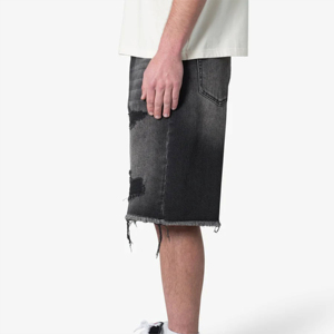 Shorts en jean vintage pour hommes, coupe droite, style streetwear d'été, personnalisés, baggy, effet usé, en denim de coton délavé foncé - Product Image 3