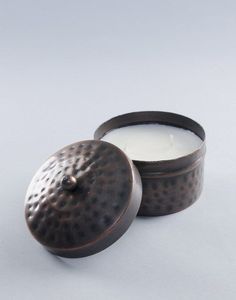 Tarro de cera metálico de alta calidad para velas aromáticas decorativas y para las necesidades de decoración moderna del hogar. - Product Image 1