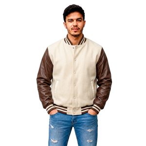 Chaqueta Varsity con Bordado Personalizado en la Parte Delantera, Franjas en las Mangas, Ropa Urbana, Venta al Por Mayor, Marca Privada - Product Image 3