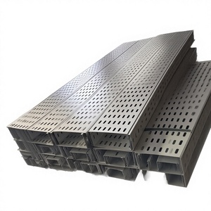 Bandeja Portacables de Acero Tipo Canal Perforado/Ventilado Resistente a la Corrosión para Uso Industrial - Product Image 1