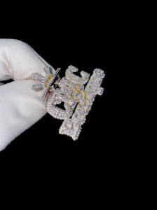 แผ่นป้ายโค้งสีเงิน925เย็นปรับแต่งได้พร้อมโลโก้สร้อยคอประกันเพชรมอยส์ซอไนท์ของขวัญจี้ฮิปฮอปส่องแสงเป็นประกายระยิบระยับ - Product Image 2