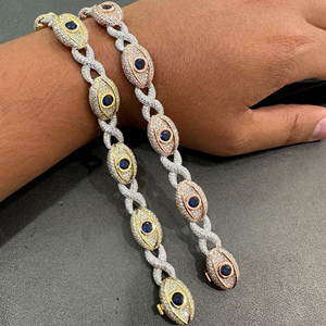 สร้อยข้อมือเพชรเทียมทรงเหลี่ยมเจียระไนขนาด 18 มม. รุ่น Iced Jewelz Luxury สำหรับทั้งชายและหญิง ได้รับการรับรองจาก IGI ทอง 10K ดีไซน์หรูหรา เหมาะสำหรับงานแต่งงานและงานเลี้ยง - Product Image 3