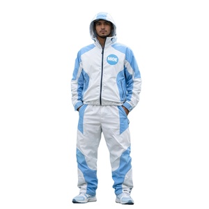 Ensemble de survêtement coupe-vent personnalisé pour homme : veste à capuche zippée en nylon et pantalon de jogging - Product Image 1