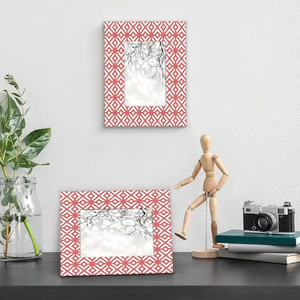 Cadre photo rectangulaire géométrique rouge bohème en résine personnalisée peinte à la main pour la Journée de la Terre - Product Image 5