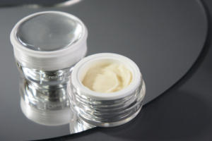 15g Mild UV <b>Eyelash</b> <b>Glue</b> <b>Remover</b> Cream High Efficiency <b>Eyelash</b> <b>Glue</b> <b>Remover</b> - Product Image 5