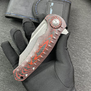 Couteau pliant de chasse et de camping en acier de Damas avec manche en fibre de carbone, personnalisable OEM, cadeau pour homme - Product Image 4