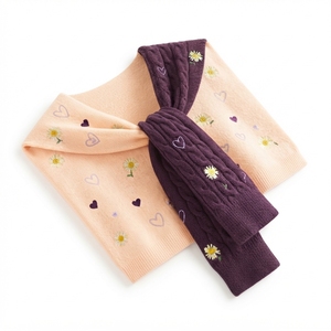 Poncho rayé pour femme, châle en tricot confortable avec franges pour l'automne et l'hiver - Product Image 3