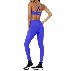 Conjuntos de yoga al por mayor personalizados para mujer, sujetador deportivo ajustado y leggings, conjunto de yoga para mujer - Product Image 3