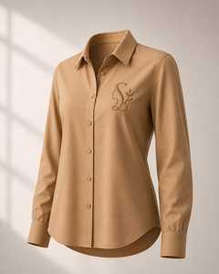เสื้อเชิ้ตผู้หญิงสีกากี แขนยาว ปิดกระดุม ปักลายที่อก สไตล์เวิร์คแวร์ - Product Image 1