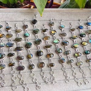 Bracelet ajustable en labradorite naturelle polie pour femme, fait main, perles de pierres précieuses, bijou de guérison, cadeau d'amour - Product Image 1