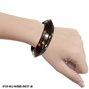 Brazalete de Madera Oscura Hecho a Mano con Incrustaciones de Latón, Brazalete de Madera Geométrico Estilo Boho, Joyería Étnica Minimalista para Mujer - Product Image 3