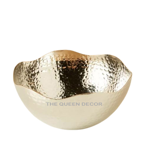Bol décoratif en aluminium brillant de forme ronde avec motif feuillage pour aliments, collations et bonbons - Product Image 3