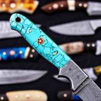 Lot de couteaux de chasse Damas mixtes avec étui – Livraison immédiate, stock disponible, vente en gros uniquement, option de sélection et d'assemblage de couteaux