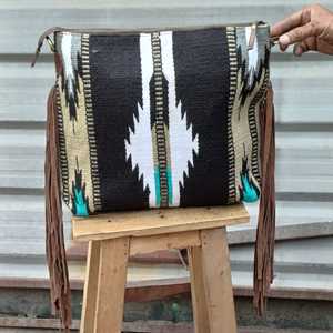Bolso Bandolera de Cuero Genuino con Diseño de Lichee, Estilo Minimalista, Cierre Abierto, Uso Diario - Product Image 3