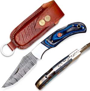 มีดพับเกรดอุตสาหกรรมทำมือปลายแหลมเหล็กดามัสกัส พร้อมด้ามไม้ปักก้าหลากสี  รับผลิตแบบ OEM/ODM ขายส่ง พร้อมซองใส่ - Product Image 1