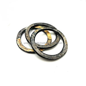 Brazaletes de cuerno de calidad superior pulidos anchos, joyería natural hecha a mano para moda elegante, regalos y uso diario - Product Image 3