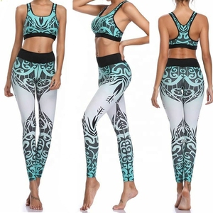 Conjunto de leggings y sujetador deportivo para mujer, con diseño de tiras cruzadas y espalda cruzada, soporte medio, transpirable, que absorbe el sudor, ropa deportiva para yoga. - Product Image 6