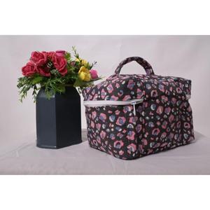 Grande trousse de toilette matelassée en coton à imprimé motif, faite à la main, avec fermeture éclair, pour maquillage et voyage - Product Image 3