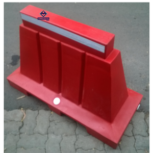 รั้วกั้นจราจรแบบเติมน้ำ HDPE สีเหลือง รุ่นใหม่ ปี 2026 พร้อมแถบสะท้อนแสงเพื่อความปลอดภัยบนท้องถนน - Product Image 4