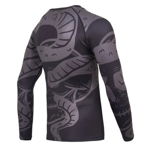 Camisetas de compresión Rush Guard de manga larga para hombre, sublimadas personalizadas. - Product Image 6