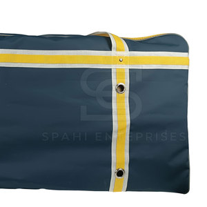 Sacs de hockey sur glace avec un grand espace de rangement pour l'équipement, des compartiments pour patins, une construction durable et un design pratique pour les voyages - Product Image 2