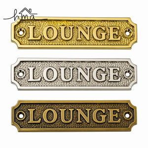 Letrero de Puerta Vintage de Latón, Placa Decorativa de Pared Estilo Antiguo, Letrero Retro de Latón para Interiores, Placa con Nombre para Sala de Estar - Product Image 1