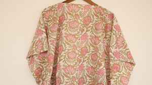 ชุดเดรสผ้าฝ้ายพิมพ์ลายดอกไม้สีชมพูแบบแฮนด์บล็อกพร้อมเชือกรูดที่เอว - Product Image 2