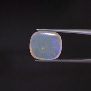 Opale naturelle de bonne qualité certifiée IGI, pierre précieuse blanche en vrac, 6,07 carats, taille coussin 13x12mm, taillée à la main, polie, cirée/huileée, légère - Product Image 3
