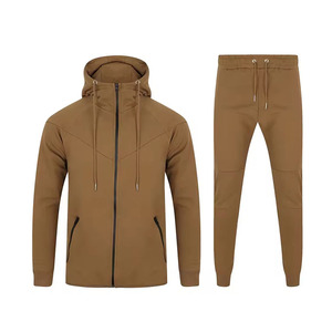 Survêtement Homme Marron à Capuche et Manches Longues avec Fermeture Éclair et Poches Latérales, Coupe Droite Décontractée, Idéal Automne, en Polyester et Coton – Collection 2026 - Product Image 1