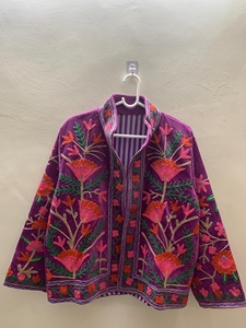 เสื้อแจ็คเก็ตกำมะหยี่ลายดอกไม้หรูหรา สไตล์ซูซานี สำหรับผู้หญิง ทำมือ งานฝีมือชาติพันธุ์ โบโฮ เสื้อโค้ทฤดูหนาว ปักลายศิลปะ เสื้อคลุมตัวสั้นทันสมัย เหมาะสำหรับงานเทศกาล - Product Image 2