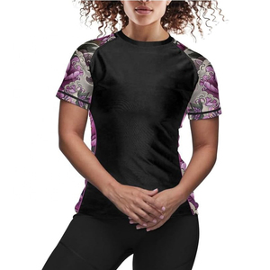 Camiseta de compresión para mujer, traje de baño de alto rendimiento, top para surf, entrenamiento físico, material duradero, ajuste cómodo - Product Image 4