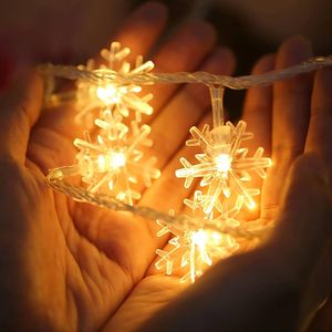 Luci a stringa a LED a forma di fiocco di neve da 20 piedi (6 metri) con 40 LED, a batteria, per decorazioni natalizie, camera da letto, feste e uso domestico - Product Image 2