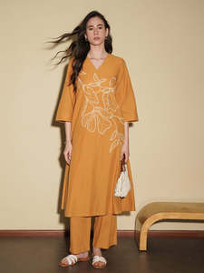 Mustard Plain Midi <b>Dress</b> <b>With</b> Three Quarter <b>Sleeves</b> Turn-down Collar Loose Fit Casual <b>Summer</b> Woven Cotton Fabric Women Cloth - Product Image 3