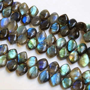 Perle de Labradorite - Effet Feu Multicolore - Forme Cerf-volant - Pierre Précieuse Briolette - Pierre Fantaisie Goutte d'Eau Faite à la Main - 13x10MM Trou de 0.35mm - Product Image 1