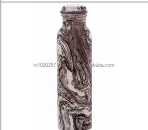 ขวดทองแดงหรูหราพร้อมงานศิลปะดอกไม้ทาสีเคลือบที่ออกแบบมาเพื่อส่งเสริมการใช้ชีวิตแบบองค์รวมและนิสัยการให้ความชุ่มชื้น - Product Image 3