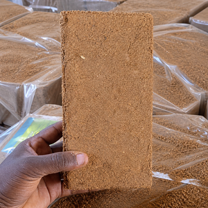 Briquetas de Fibra de Coco Comprimida 100% Orgánica, Ecológicas, para Cultivo, Modelo de Exportación Tamil Nadu CCTPR-650CP01 - Product Image 1