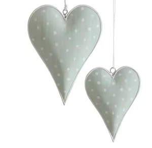 Elegante Adorno Metálico Colgante con Forma de Corazón para Decoración Festiva con Temática Navideña - Product Image 2