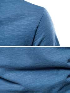 Camiseta de algodón con cuello en V para hombre |   Camiseta de Algodón Cómoda y Elegante para Uso Diario Informal, Perfecta para un Estilo Relajado - Product Image 4