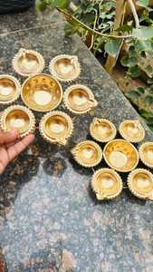 Juego de diyas de latón con centro de pétalos de flores, lámpara de aceite hecha a mano para actividades religiosas, decorativa - Product Image 6